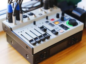 Vocaster Hub: The Ultimate Tool for Content Creators and Audio Professionals