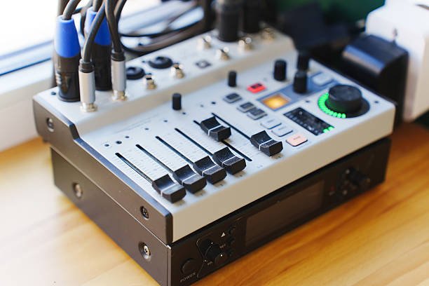 Vocaster Hub: The Ultimate Tool for Content Creators and Audio Professionals